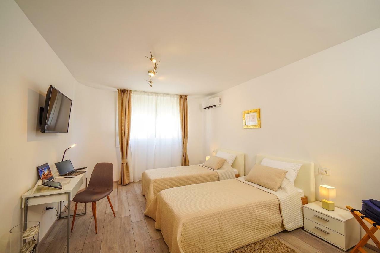 Stay In Split Exterior foto